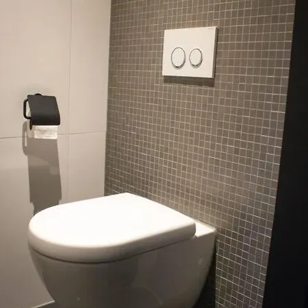 Σπίτι διακοπών Cozy Ground Floor Near Center Τίλμπουργκ