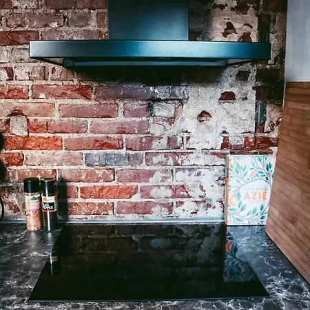 Σπίτι διακοπών Cozy Ground Floor Near Center *